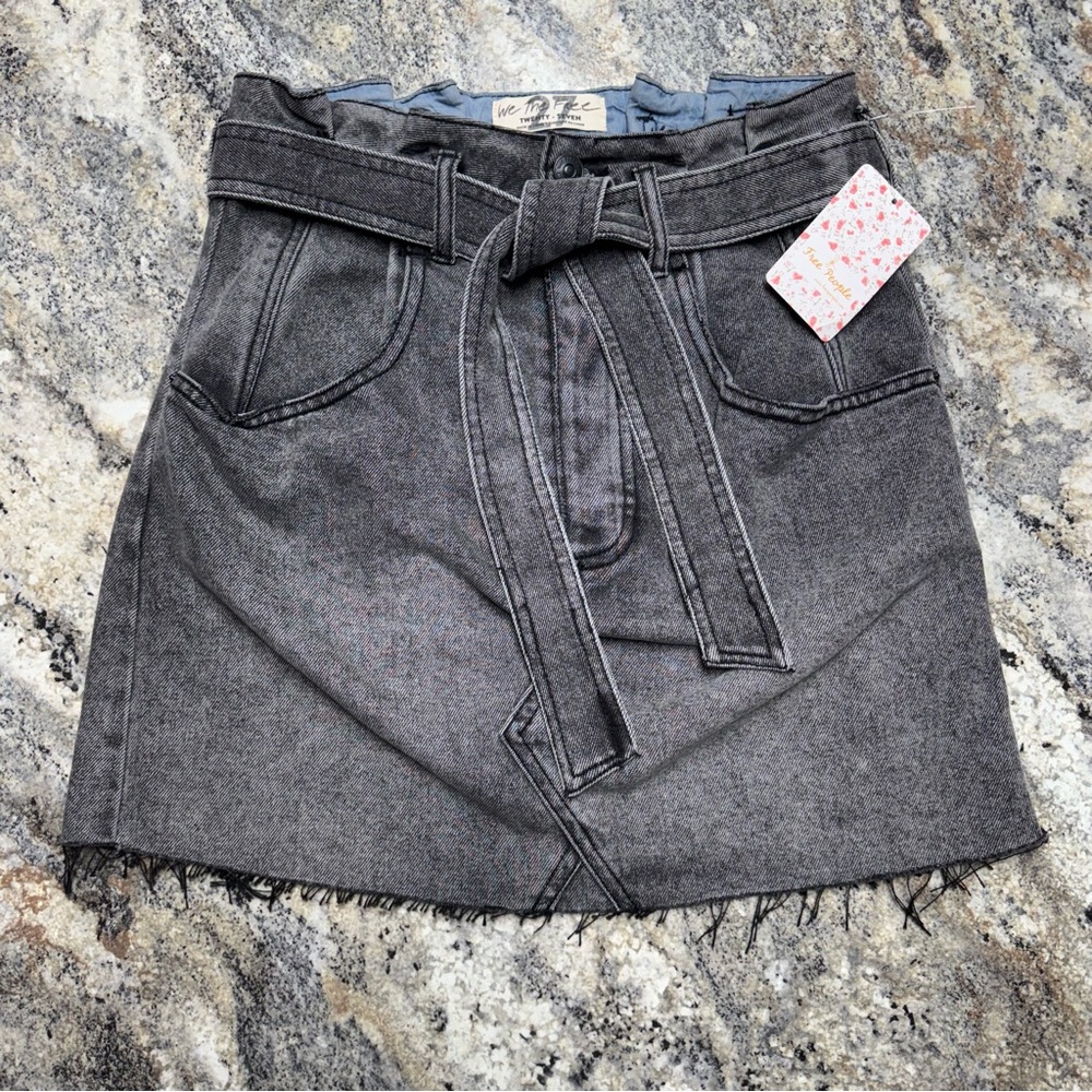 NWT We The Free Black Washed Denim Mini Skirt Tie Waist Size 27 Grunge Boho Edgy - Picture 1 of 6